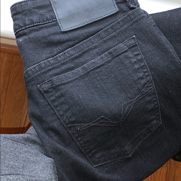 Black pair of “skinny” Guess Los Angeles jeans. - Picture 1 of 4
